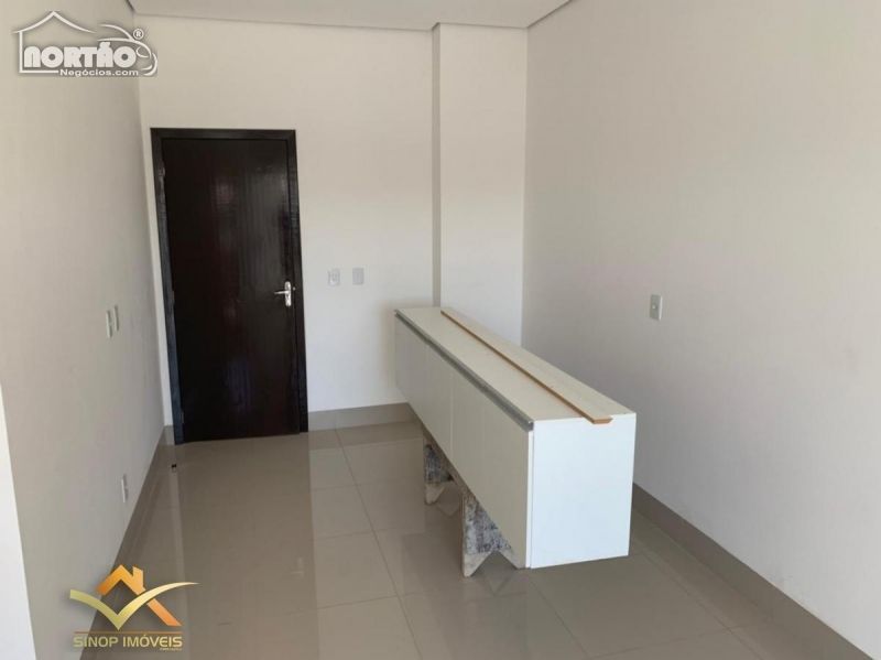 Casa à venda com 3 quartos, 90m² - Foto 4