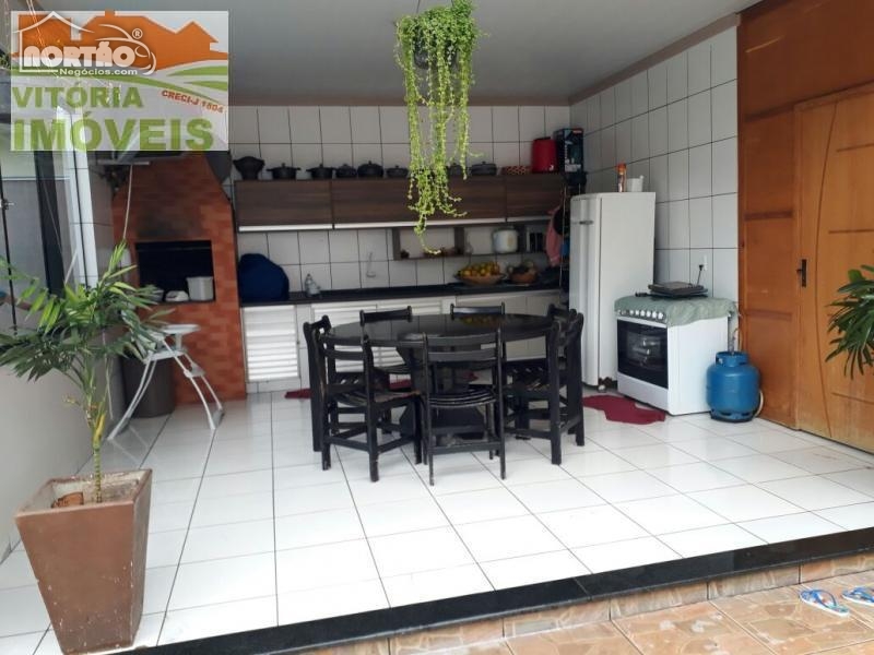 Casa à venda com 3 quartos, 450m² - Foto 8