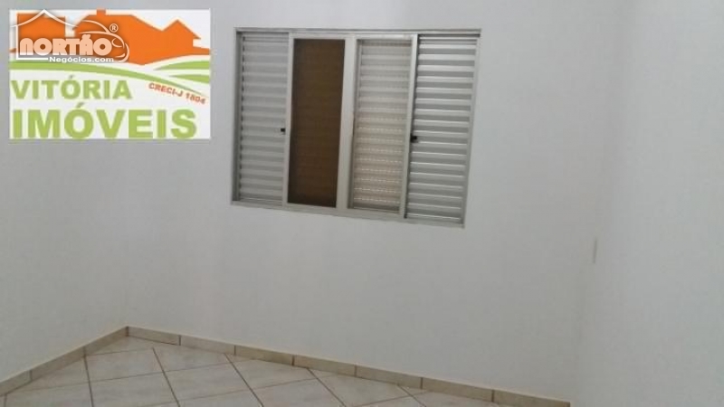 Casa à venda com 5 quartos, 250m² - Foto 7