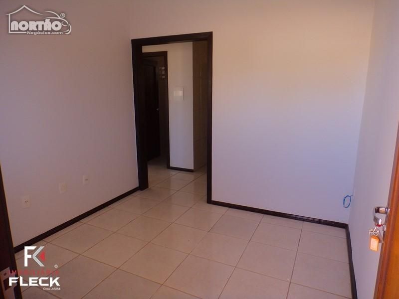 Casa à venda com 3 quartos - Foto 4