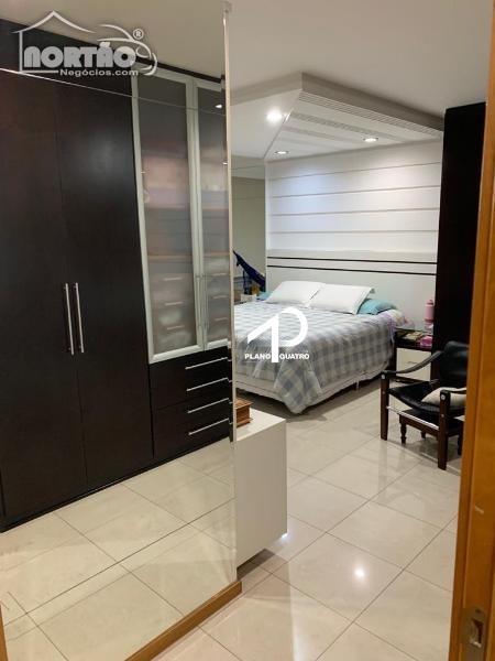 Casa à venda com 3 quartos, 225m² - Foto 5