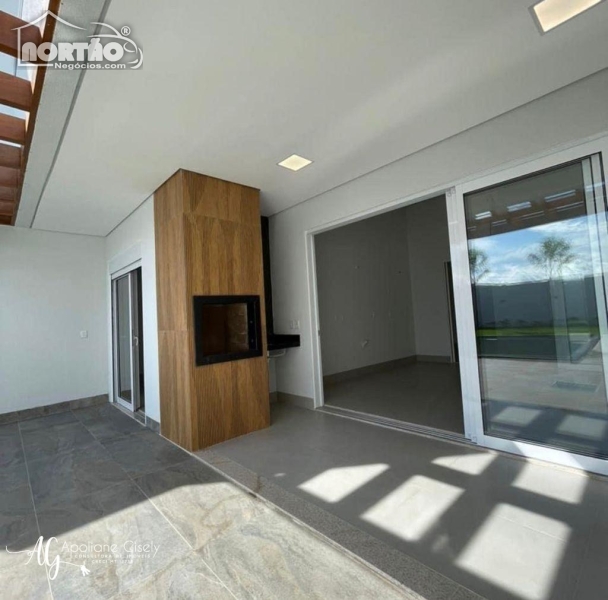 Casa à venda com 1 quarto, 194m² - Foto 4