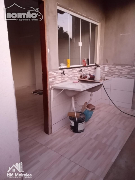 Casa à venda com 4 quartos, 25m² - Foto 9