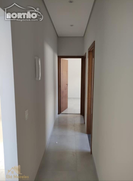 Casa à venda com 4 quartos, 270m² - Foto 17