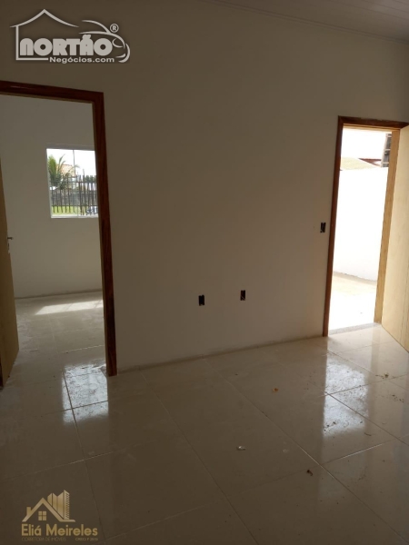 Casa à venda com 4 quartos, 70m² - Foto 8