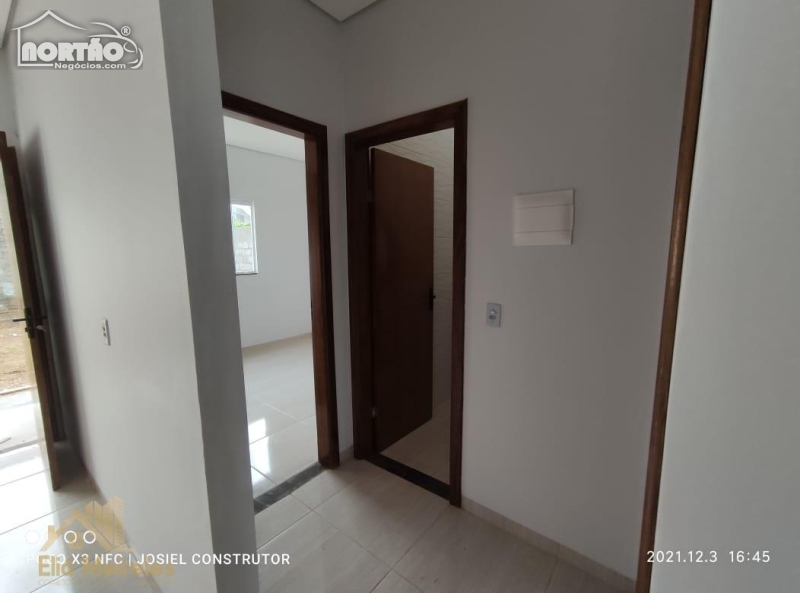 Casa à venda com 3 quartos, 153m² - Foto 10