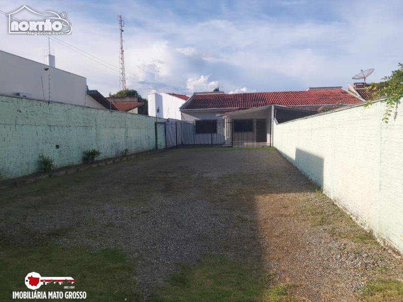 CASA PARA LOCAÇÃO NO SETOR COMERCIAL EM SINOP/MT