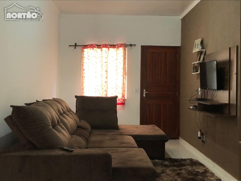 Casa à venda com 3 quartos - Foto 4