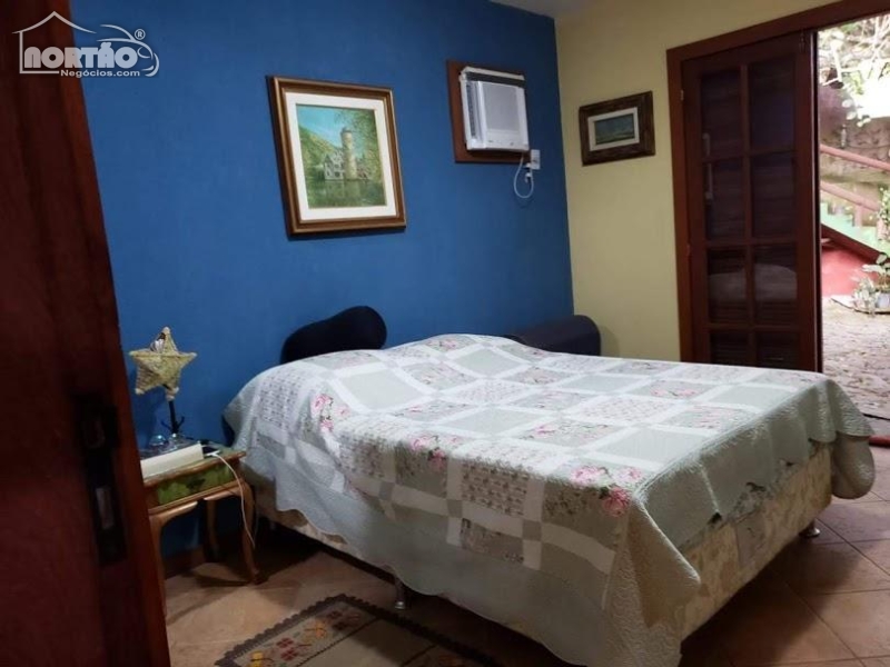 Casa à venda com 3 quartos, 1530m² - Foto 10