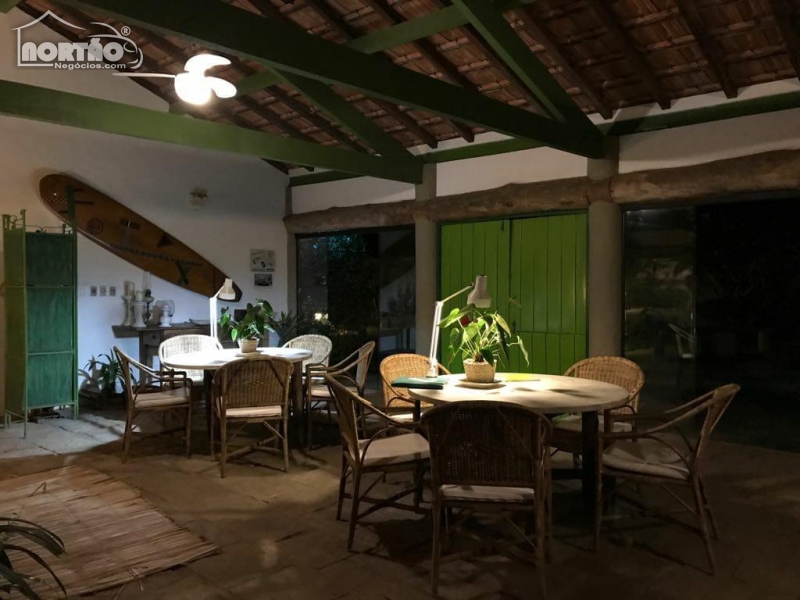 Casa à venda com 7 quartos, 1745m² - Foto 9