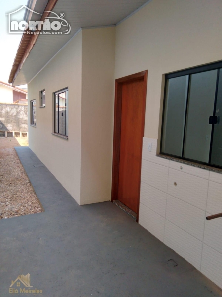 Casa à venda com 3 quartos, 70m² - Foto 6