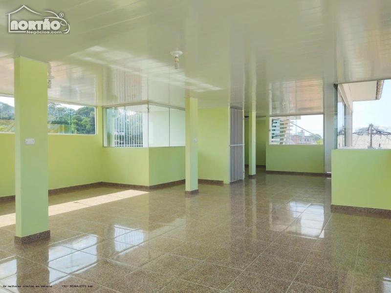 Casa à venda com 4 quartos, 330m² - Foto 10