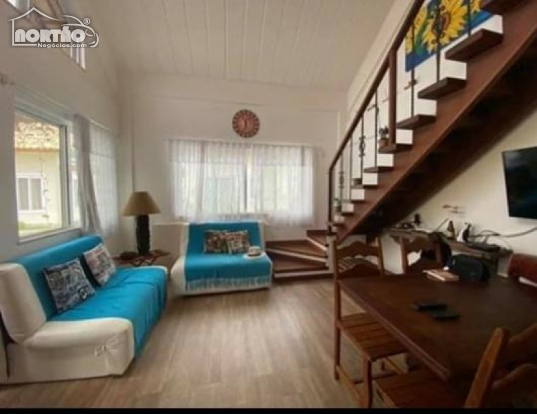 Casa à venda com 1 quarto, 33m² - Foto 4