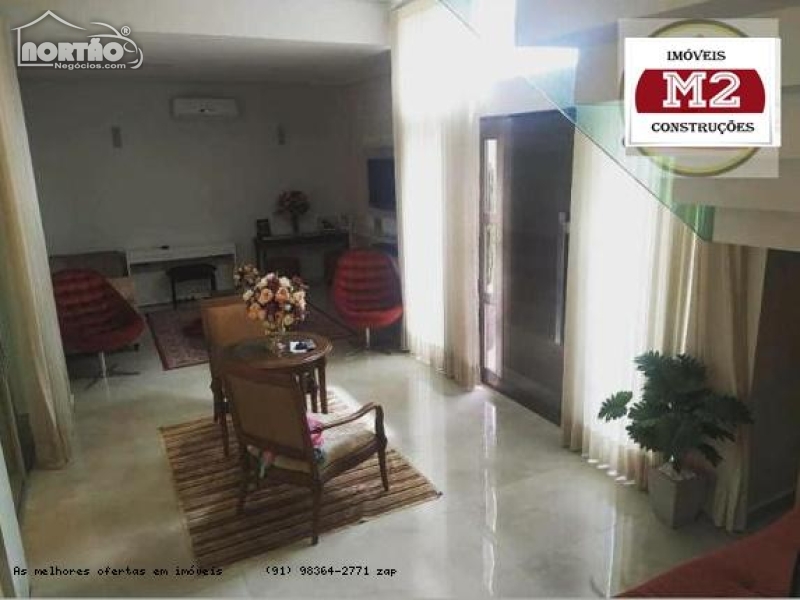 Casa à venda com 4 quartos, 340m² - Foto 2