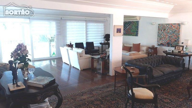 Casa à venda com 5 quartos, 390m² - Foto 7