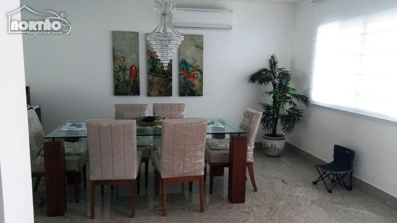 Casa à venda com 6 quartos, 175m² - Foto 5