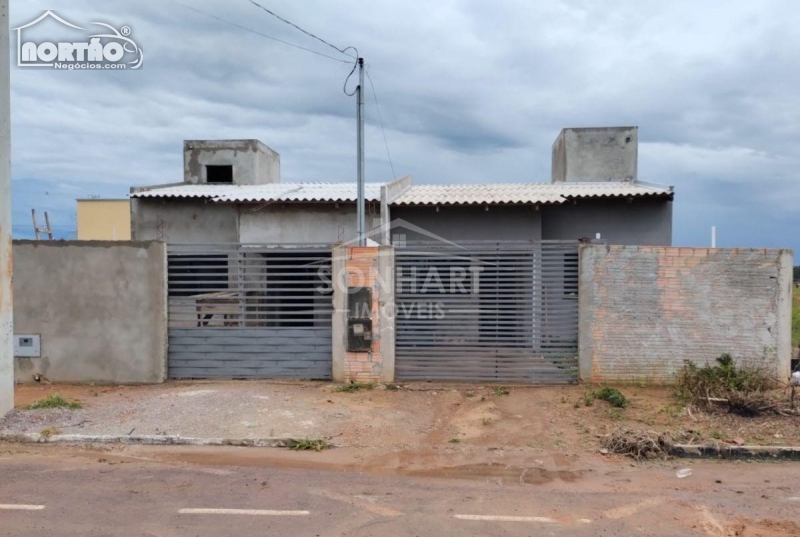 CASA a venda no JARDIM TROPICAL em Sinop/MT