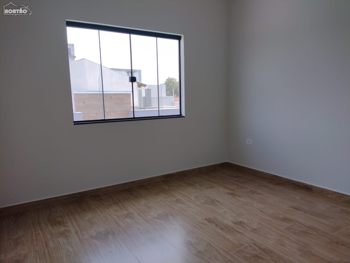 Casa à venda com 4 quartos, 155m² - Foto 10