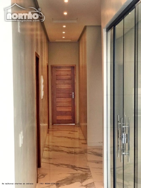 Casa à venda com 3 quartos, 300m² - Foto 6