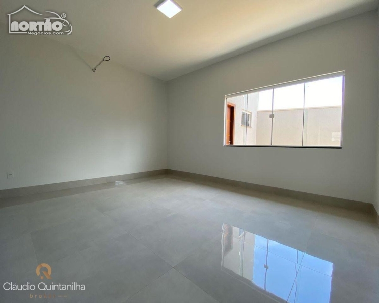 Casa à venda com 4 quartos, 165m² - Foto 6