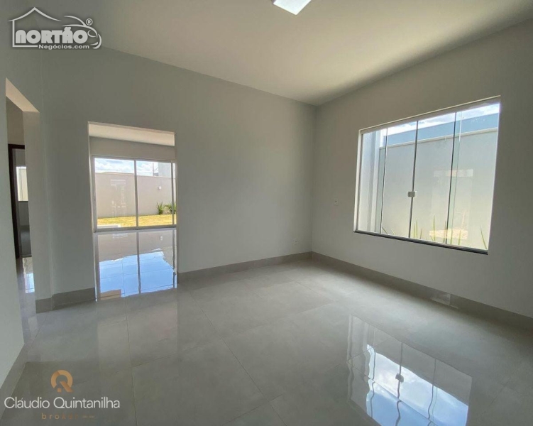 Casa à venda com 4 quartos, 165m² - Foto 8