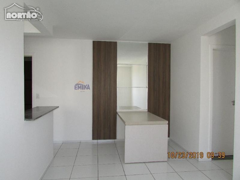 Casa à venda com 2 quartos, 43m² - Foto 2