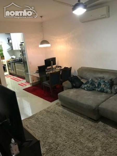 Casa à venda com 3 quartos, 150m² - Foto 3