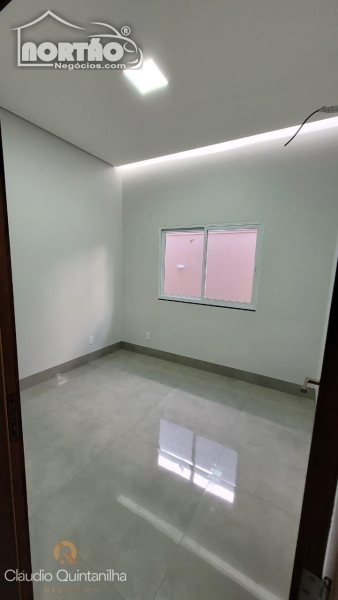 Casa à venda com 4 quartos, 200m² - Foto 10