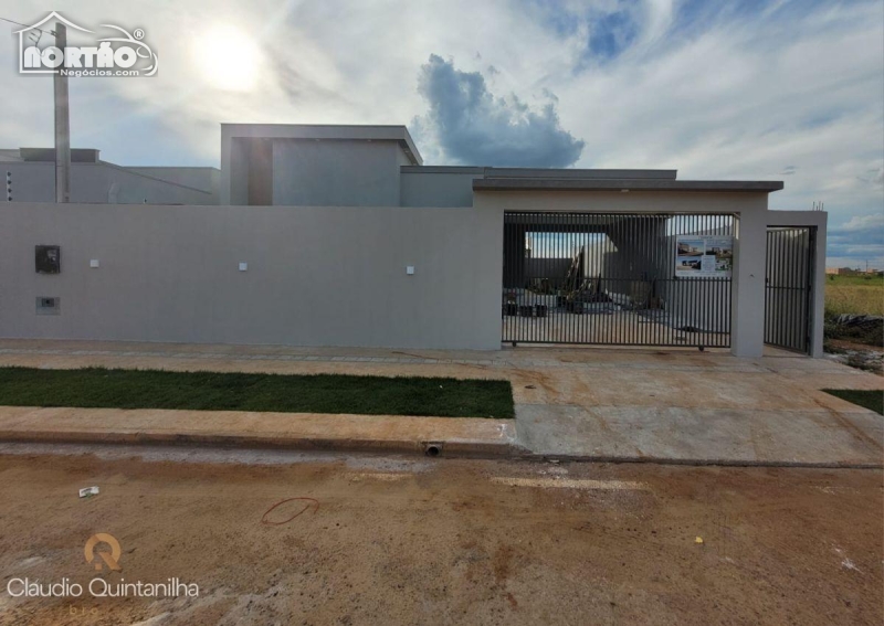 CASA A VENDA NO RESIDENCIAL MORUMBI EM SINOP/MT