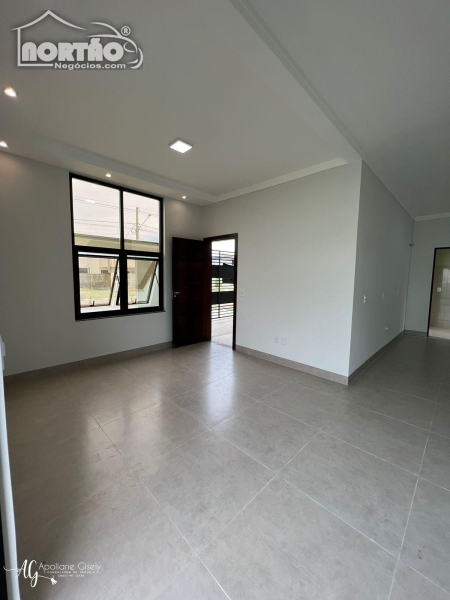 Casa à venda com 3 quartos, 131m² - Foto 7