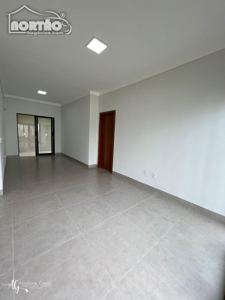 Casa à venda com 3 quartos, 131m² - Foto 10