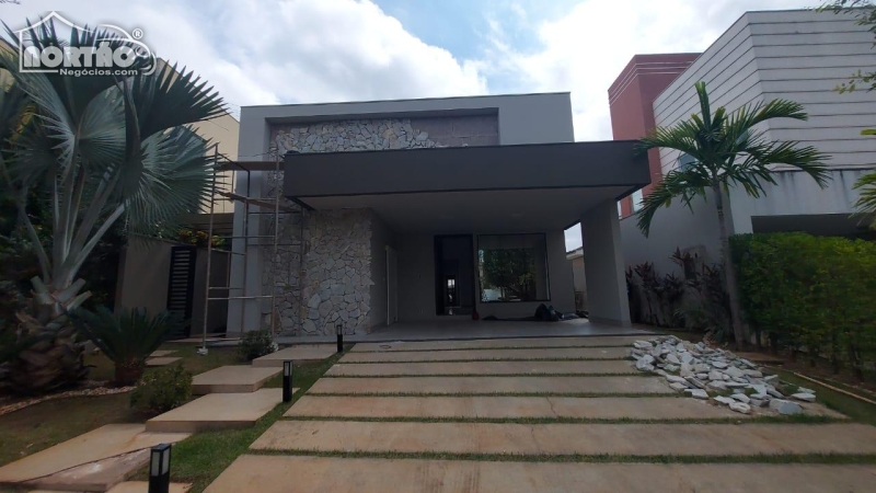 Casa a venda no CONDOMÍNIO BELVEDERE em Cuiabá/MT