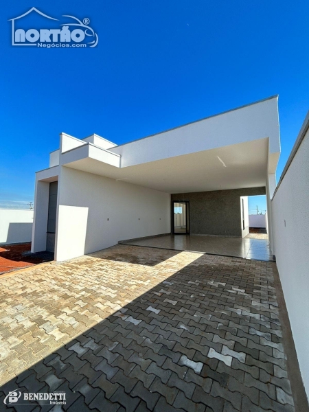 Casa, 3 quartos, 229 m² - Foto 3