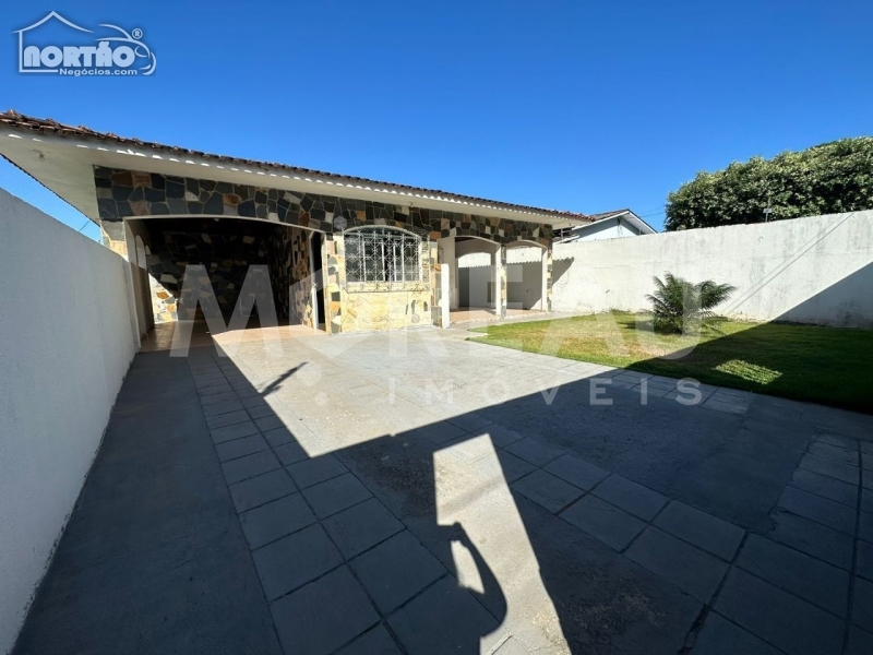 Casa à venda com 6 quartos, 222m² - Foto 5