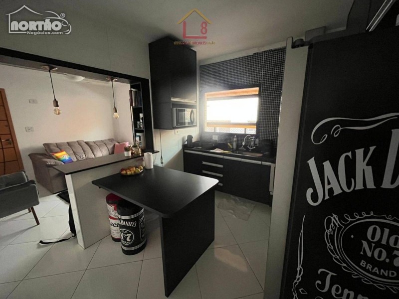 APARTAMENTO A VENDA NO BOQUEIRÃO EM PRAIA GRANDE/SP