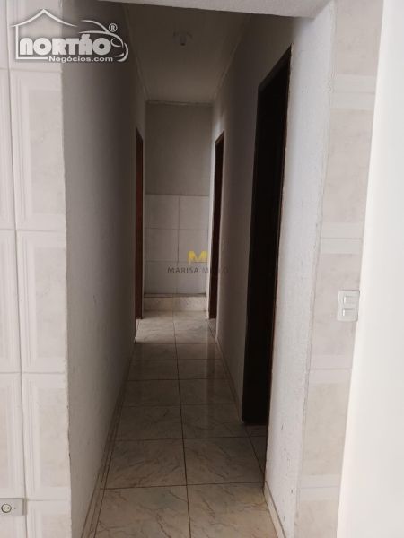 Casa à venda com 5 quartos, 180m² - Foto 9