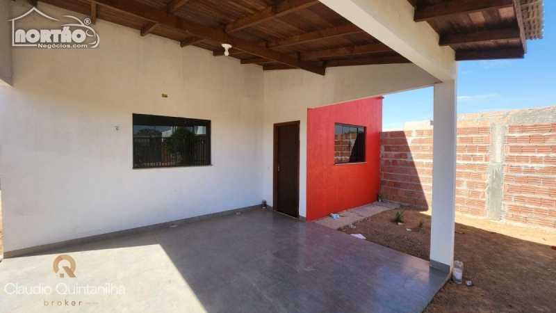 Casa à venda com 3 quartos, 74m² - Foto 3