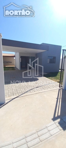 Casa à venda com 3 quartos, 221m² - Foto 3