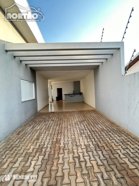 Casa à venda com 4 quartos, 150m² - Foto 3