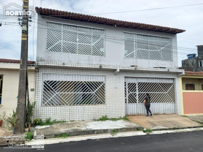 Casa à venda com 6 quartos, 280m² - Foto 3