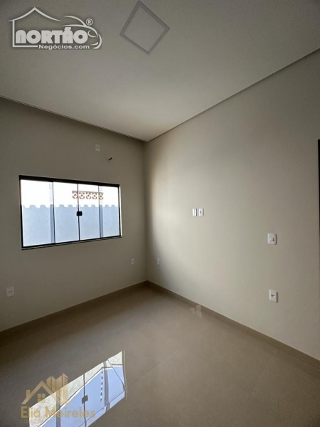 Casa à venda com 4 quartos, 89m² - Foto 5