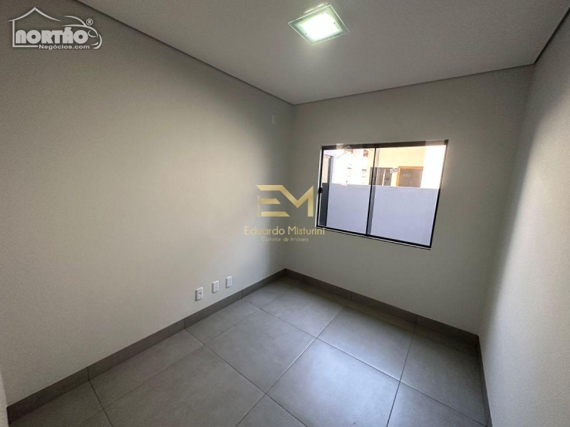 Casa à venda com 3 quartos, 100m² - Foto 7