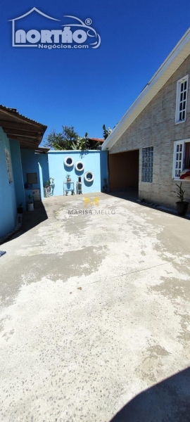 Casa à venda com 6 quartos, 150m² - Foto 3