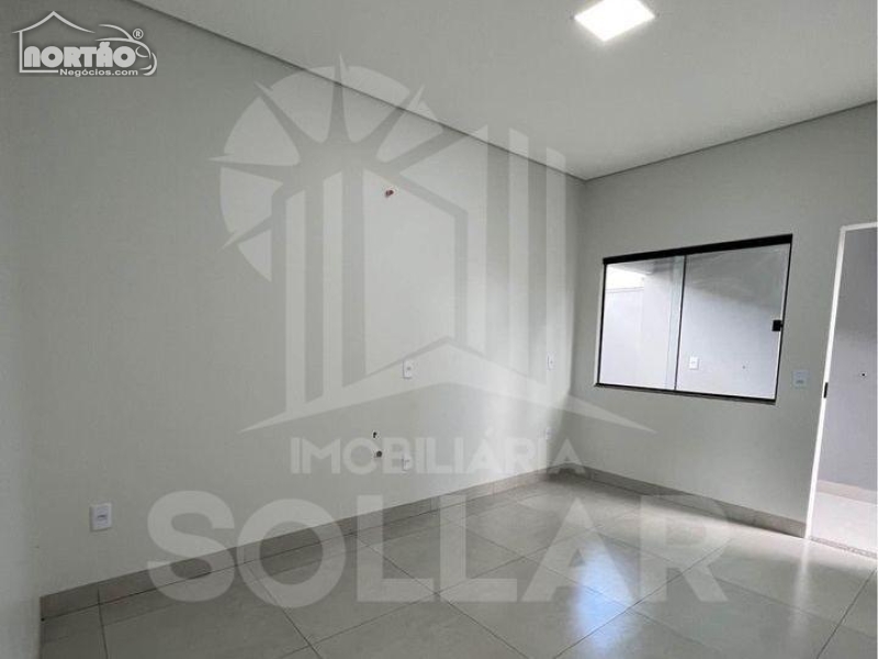 Casa à venda com 3 quartos, 98m² - Foto 6