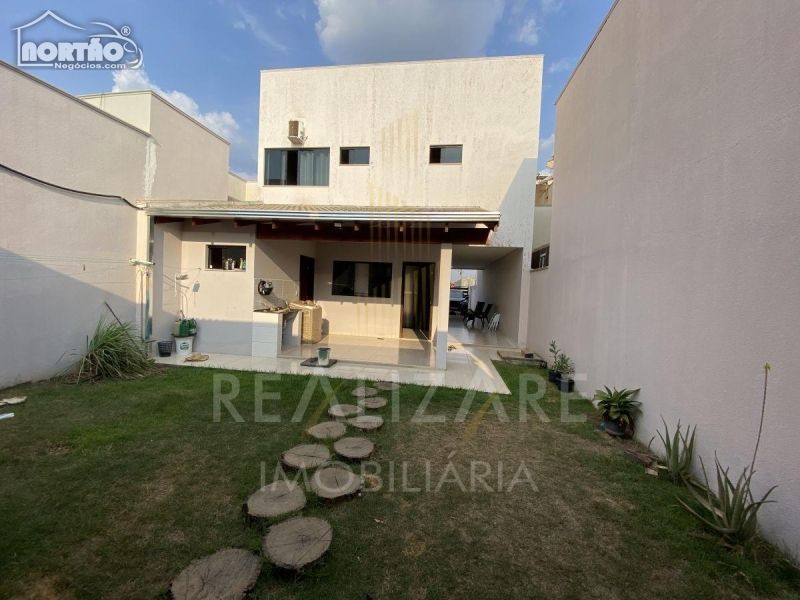 Casa à venda com 5 quartos, 250m² - Foto 6