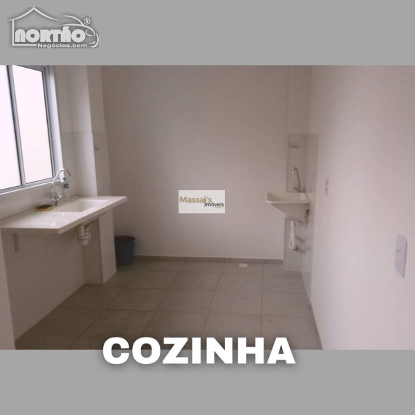 Casa à venda com 3 quartos, 41m² - Foto 3