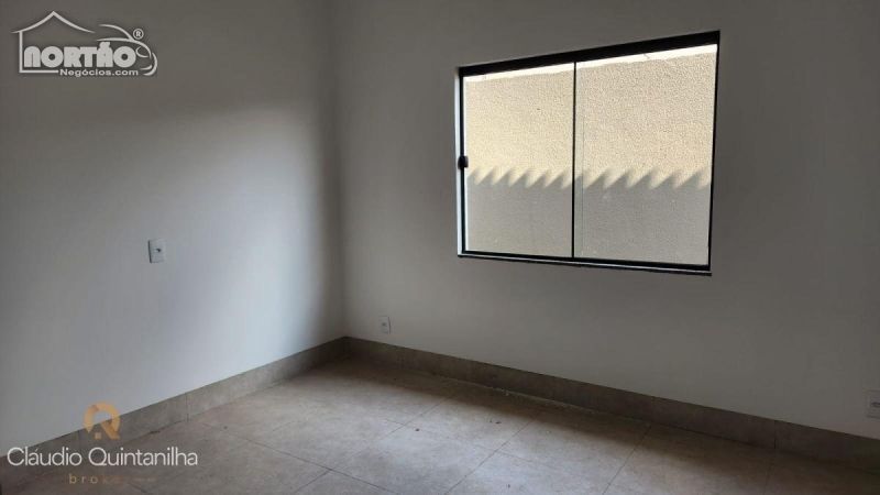 Casa à venda com 3 quartos, 90m² - Foto 6