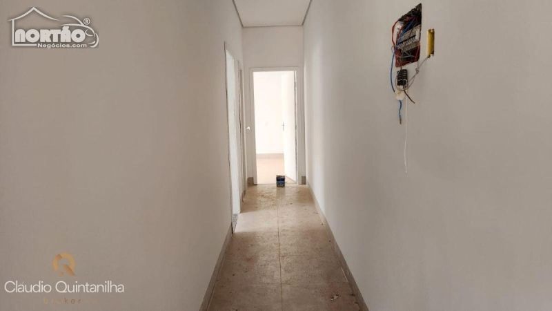 Casa à venda com 3 quartos, 90m² - Foto 8