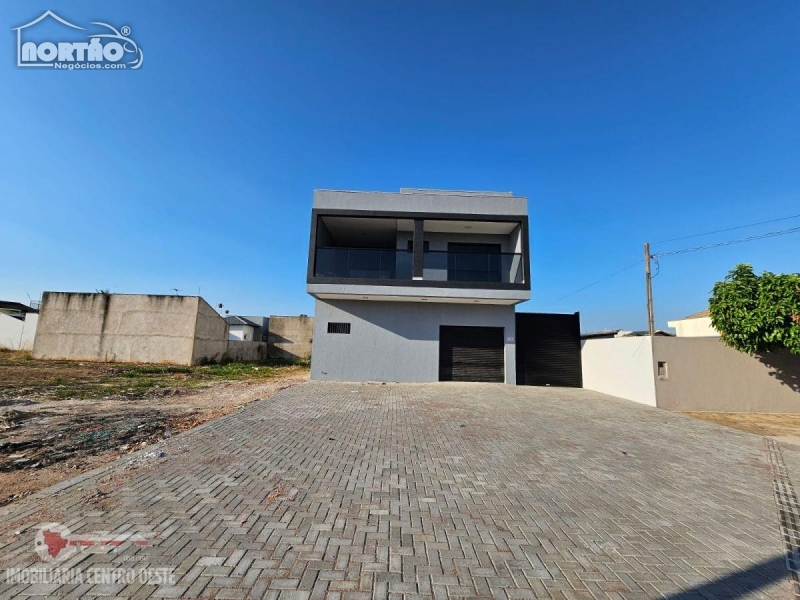 Casa à venda com 2 quartos, 300m² - Foto 4