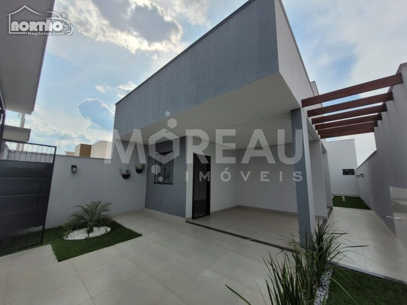 Casa à venda com 3 quartos, 71m² - Foto 2